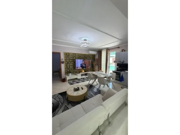 Shqiperi, shitet apartament 2+1 Kati 5, 144 m² 167.000 € (Rruga Muhamed Deliu)