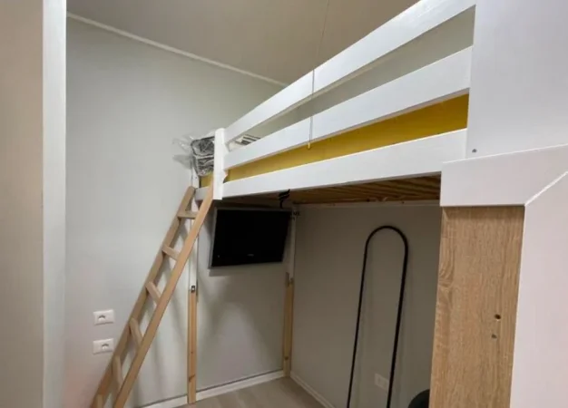 Tirane, jepet me qera apartament 1+1 Kati 5, 62 m² 650 € (ALI DEMI)