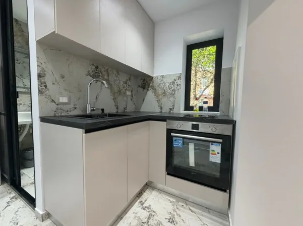 Tirane, shitet apartament 1+1 Kati 2, 48 m² 145.000 € (Shkolla e Baletit)
