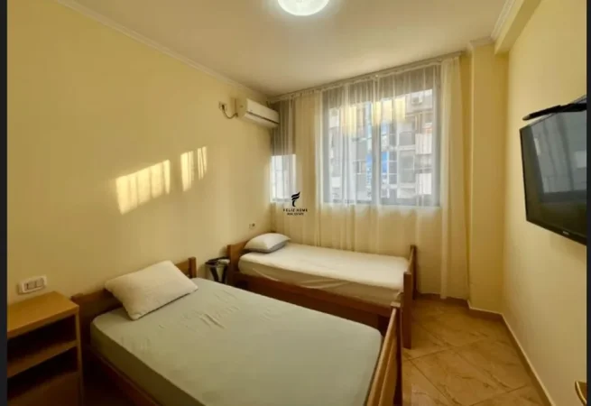 Tirane, jepet me qera apartament 2+1 Kati 5, 80 m² 800 € (SELVIA)