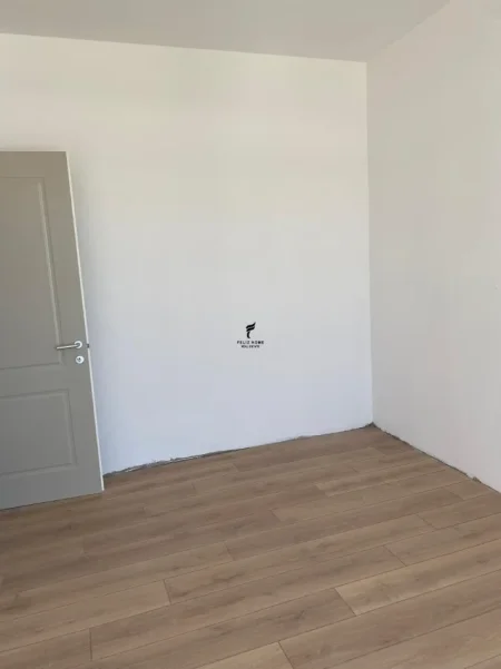 Tirane, shitet apartament 1+1 Kati 4, 60 m² 13.200.000 € (JORDAN MISJA)