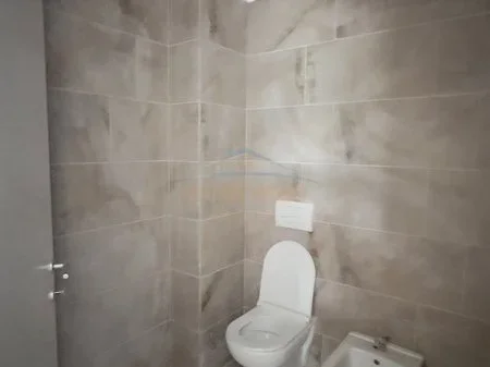 Tirane, shitet apartament 2+1 Kati 1, 79 m² 141.714 € 
