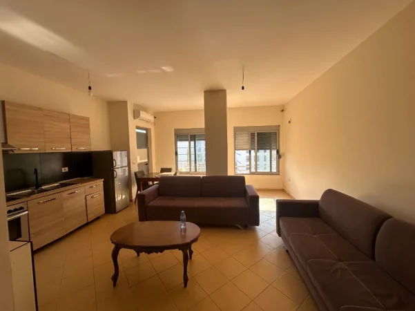 Tirane, jepet me qera apartament 1+1+Ballkon Kati 3, 75 m² 400 € (Jordan Misja)