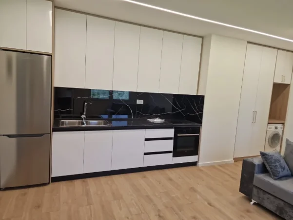 Tirane, jepet me qera apartament 1+1 Kati 3, 70 m² 350 € (babrru)