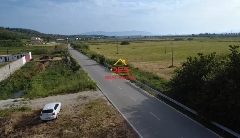Vlore, shitet toke , 7.000 m² 250.000 € (Mifol-Panaja)