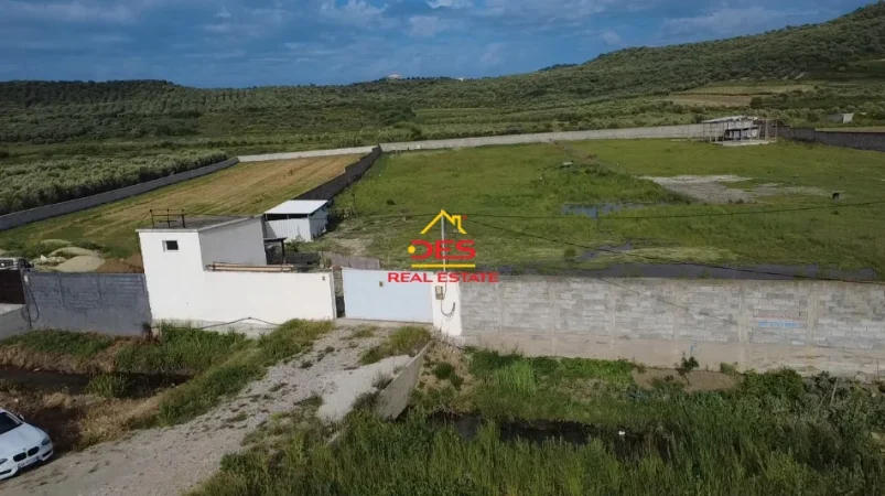 Vlore, shitet toke , 7.000 m² 250.000 € (Mifol-Panaja)