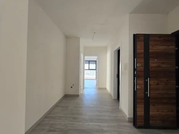 Tirane, shitet apartament 3+1 Kati 1, 147 m² 294.000 € (rruga jordan misja , bulevardi i ri)