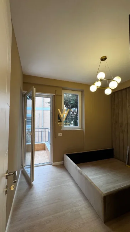Tirane, shitet apartament 1+1+Ballkon Kati 2, 48 m² 115.000 € (MATERNITETI I RI)