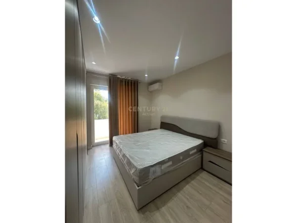 Tirane, jepet me qera apartament 1+1 Kati 4, 65 m² 700 € (rruga e durresit)