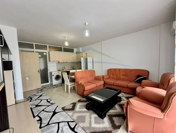 Tirane, jepet me qera apartament 2+1 Kati 7, 85 m² 450 € 