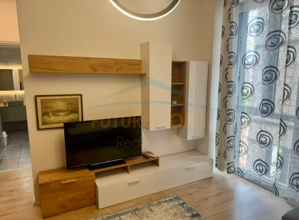 Tirane, jepet me qera apartament 1+1 Kati 5, 62 m² 600 € 
