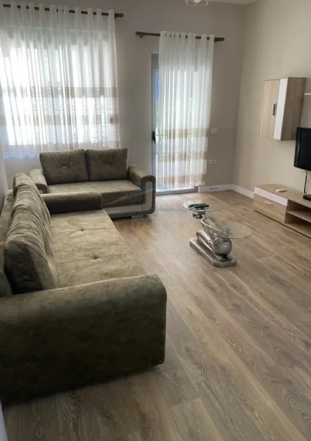 Tirane, jepet me qera apartament 2+1 Kati 2, 89 m² 600 € 