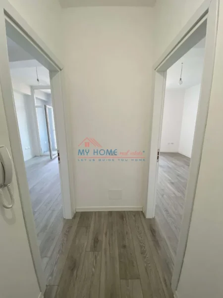 Shqiperi, jepet me qera zyre Kati 6, 72 m² 700 € (Komuna e Parisit)