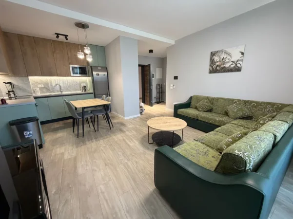 Tirane, jepet me qera apartament 1+1 Kati 2, 72 m² 1.000 € (Lake View Residence)