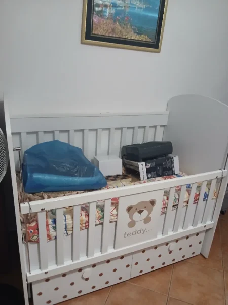 Tirane, shes krevat femijsh 130€