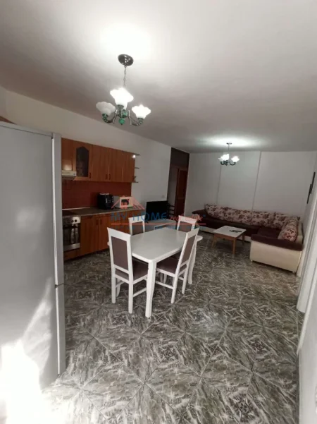 Tirane, jepet me qera apartament 2+1+Ballkon Kati 6, 87 m² 600 € (Don Bosko)