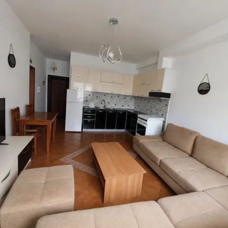 Tirane, jepet me qera apartament 1+1 Kati 6, 57 m² 400 € (Astir (tek Rrethi))