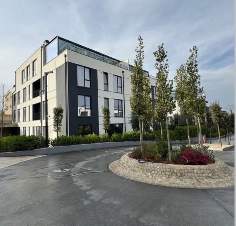 Tirane, shitet 3+1 , 140 m² 550.000 € (Liqeni i Thatë)