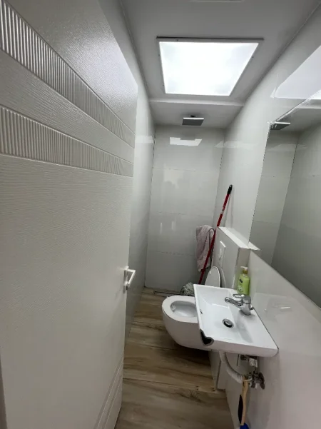 Tirane, shitet apartament 1+1+Ballkon Kati 1, 33 m² 80.000 € (Rruga Eduard Mano)