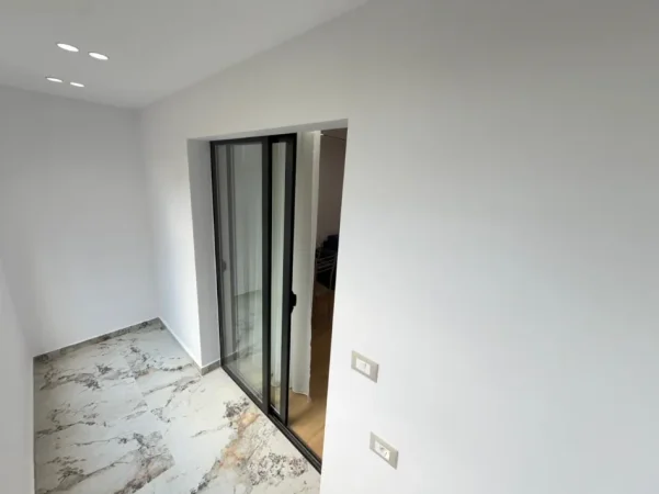 Tirane, shitet apartament 1+1 Kati 3, 47 m² 145.000 € (shkolla e baletit)