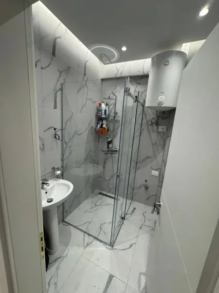 Tirane, jepet me qera apartament 2+1 Kati 6, 110 m² 740 € (ASTIR)