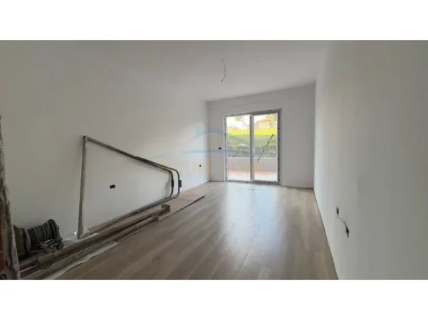 Tirane, shitet apartament 2+1 Kati 1, 101 m² 120.460 € (Paskuqan)