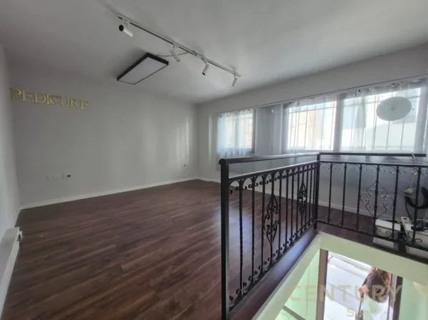 Tirane, jepet me qera apartament 1+1 Kati 13, 78 m² 1.000 € (Delijorgji)