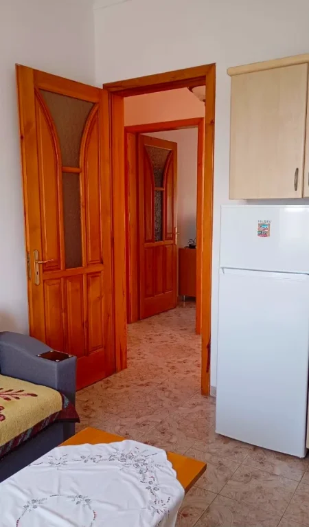 Tirane, jepet me qera apartament 1+1 Kati 3, 60 m² 300 € (Kodra e Priftit)