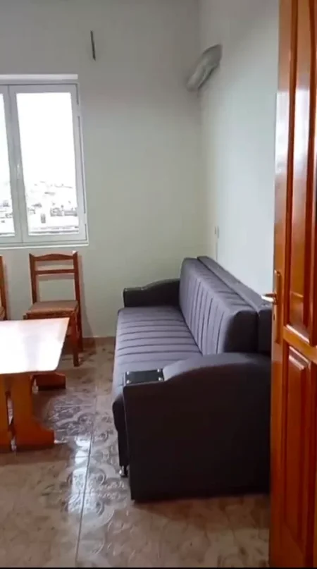 Tirane, jepet me qera apartament 1+1 Kati 3, 60 m² 300 € (Kodra e Priftit)