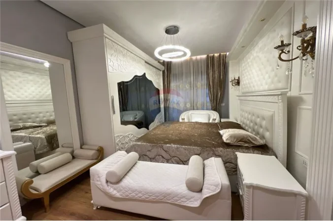 Tirane, jepet me qera apartament 3+1+Aneks+Ballkon Kati 5, 130 m² 1.400 € (Kompleksi Delijorgji)