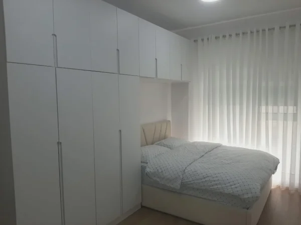 Tirane, jepet me qera apartament 1+1 Kati 3, 60 m² 350 € (Ali Demi)