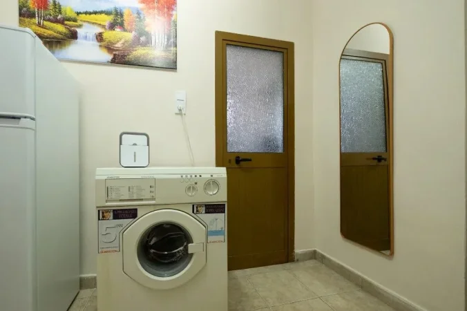 Tirane, jepet me qera apartament 1+1 Kati 3, 50 m² 400 € (Rruga Mihal Grameno)