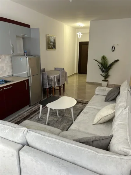 Tirane, jepet me qera apartament 2+1 Kati 2, 80 m² 470 € (foto xhavella)