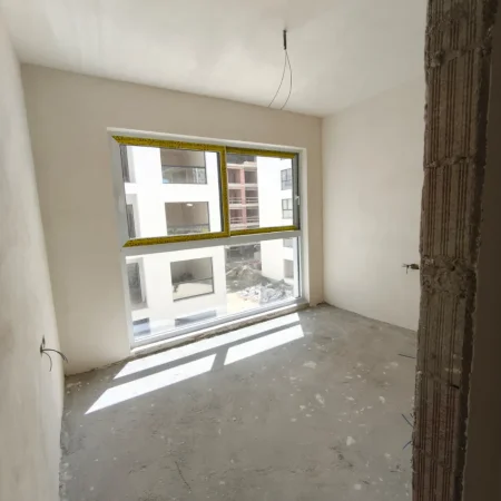 Mali Robit, shitet apartament 2+1 Kati 3, 96 m² 130.000 € 
