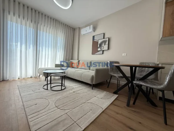 Tirane, jepet me qera apartament 1+1 , 749 € (Liqeni i Thate)