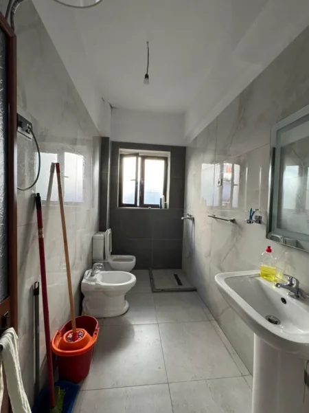 Shqiperi, shitet apartament 1+1+Ballkon Kati 3, 48 m² 125.000 € 