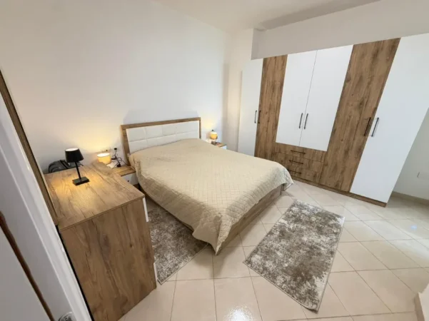 Tirane, jepet me qera apartament Dublex Kati 7, 100 m² 550 € (ASTIR)