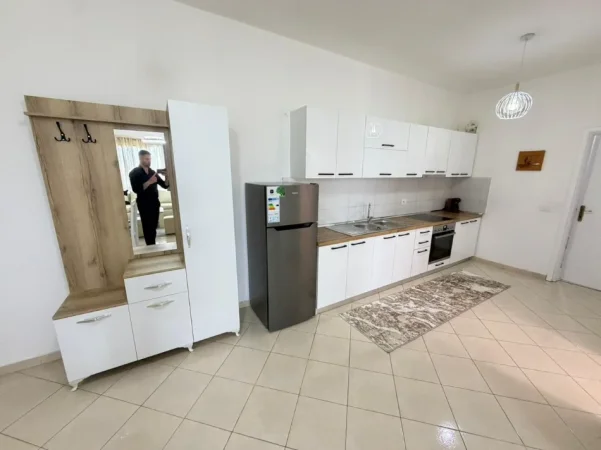 Tirane, jepet me qera apartament Dublex Kati 7, 100 m² 550 € (ASTIR)