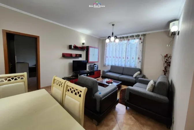 Tirane, jepet me qera apartament 2+1 Kati 4, 100 m² 800 € (myslym shyr)