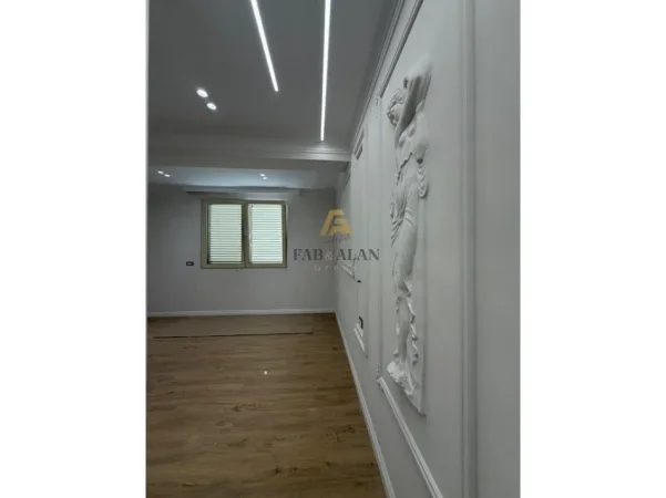 Tirane, shitet apartament 1+1+Ballkon Kati 9, 64 m² 149.317 € 