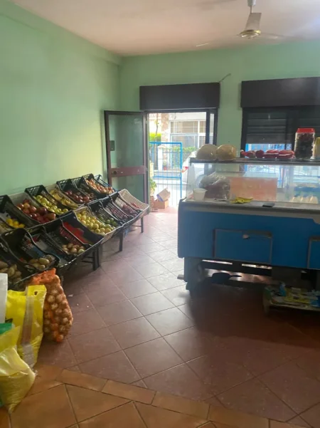 Durres, shitet shtepi 4+1 , 300 m² 230.000 € (Sukth)