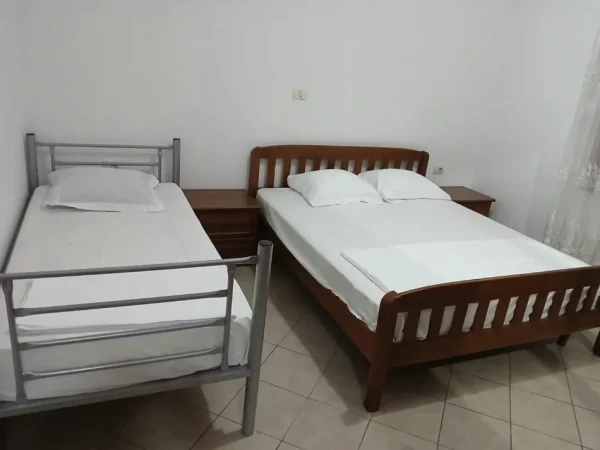 Tirane, jepet me qera apartament 1+1 Kati 2, 75 m² 400 € (Qyteti Studenti)