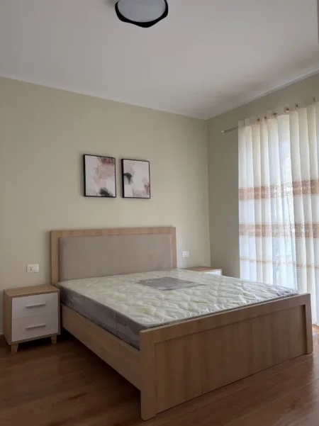 Tirane, jepet me qera apartament 1+1+Ballkon Kati 6, 75 m² 550 € (dritan hoxha)