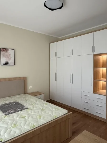 Tirane, jepet me qera apartament 1+1+Ballkon Kati 6, 75 m² 550 € (dritan hoxha)
