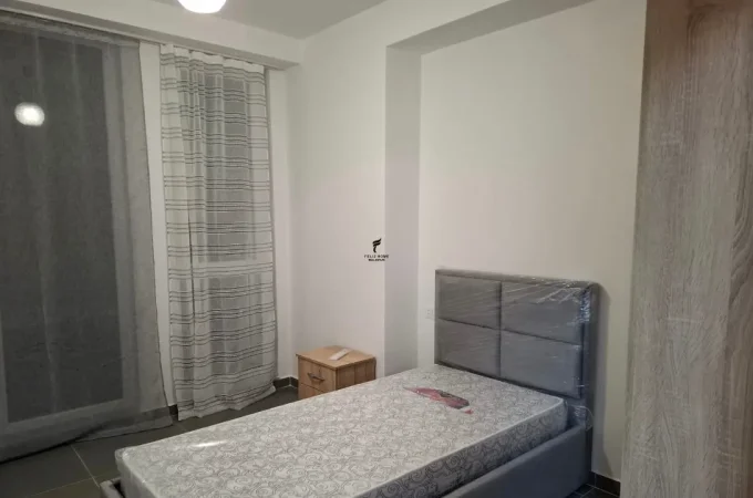 Tirane, jepet me qera apartament 2+1 Kati 3, 115 m² 650 € (5 MAJI)