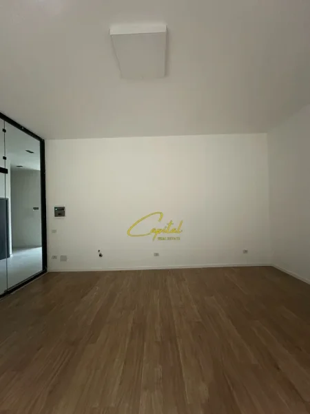 Tirane, jepet me qera ambjent biznesi Kati 2, 30 m² 750 € (RRUGA MINE PEZA)