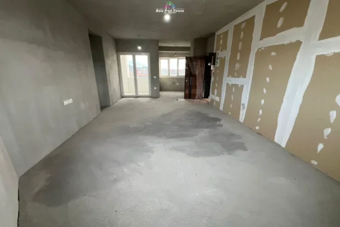 Tirane, jepet me qera zyre Kati 10, 130 m² 730 € (River Residenvce)