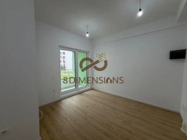 Tirane, jepet me qera apartament 1+1 Kati 1, 46 m² 300 € (Ali Dem)
