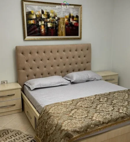 Tirane, jepet me qera apartament 2+1 Kati 5, 100 m² 650 € (pallatet Al-Mak)