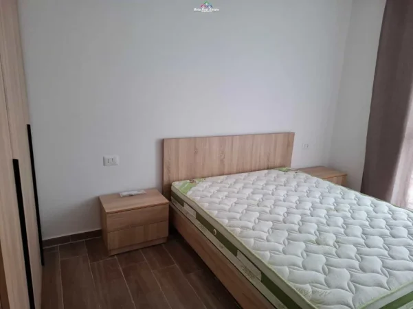 Tirane, jepet me qera apartament 2+1 Kati 5, 96 m² 520 € (5 maji)